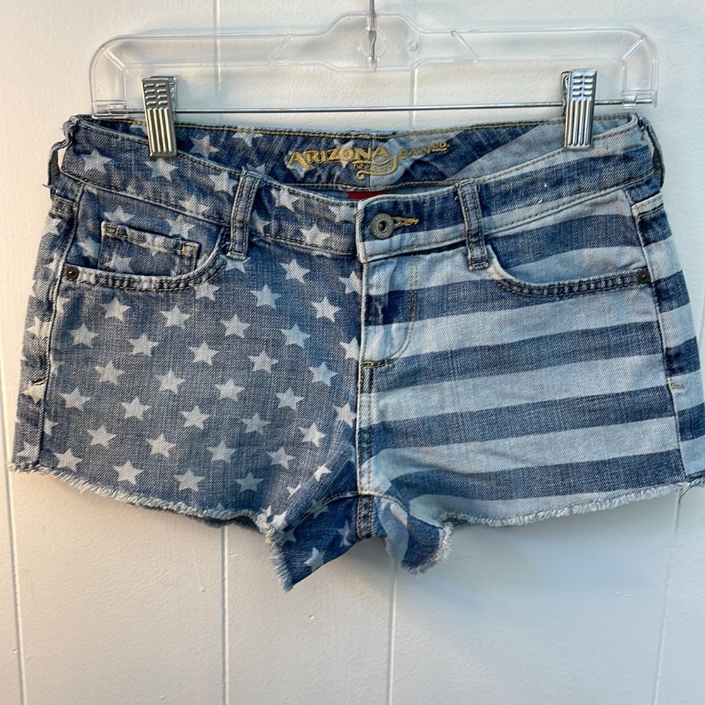 ARIZONA JEAN CO. Stars & Stripes Daisy Dukes Short shorts Distressed
